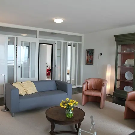 Apartment Aan Het Strand